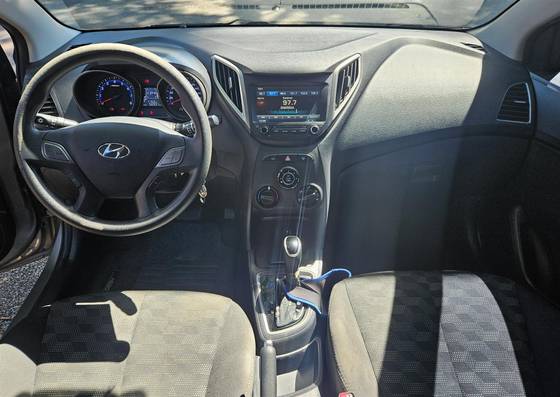 HYUNDAI HB20 1.6 COMFORT PLUS 16V FLEX 4P AUTOMÁTICO